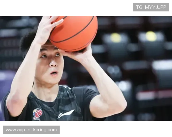 CBA高诗岩防守脚步训练突飞猛进，演绎防守新篇章