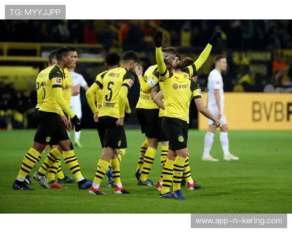 多特蒙德中路渗透创造大量空间